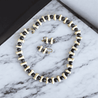 LAWUNMI NECKLACE AND EARRINGS