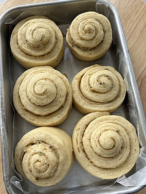 Pistachio Elaichi Rolls Pistachio Elaichi Rolls