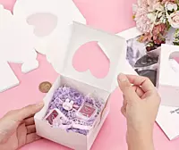 Caja Kraft Blanca Corazón con Ventana