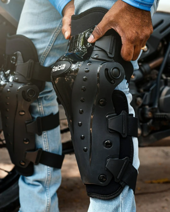 RAIDA KNEE GUARD RAIDA KNEE GUARD