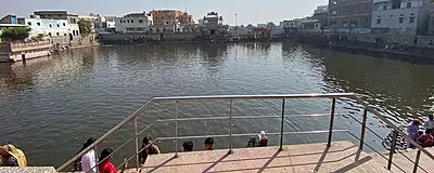 Abhishek Seva in Radha Kund