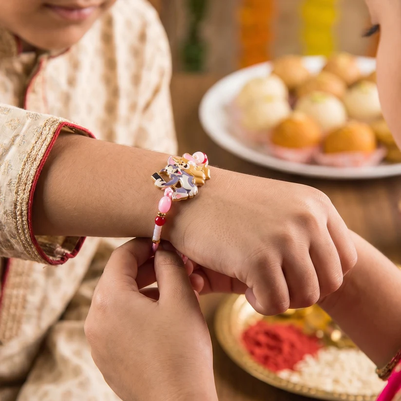 Cute Cartoon Cat & Mouse Selfie Rakhi for Brother – Kids Designer Rakhi