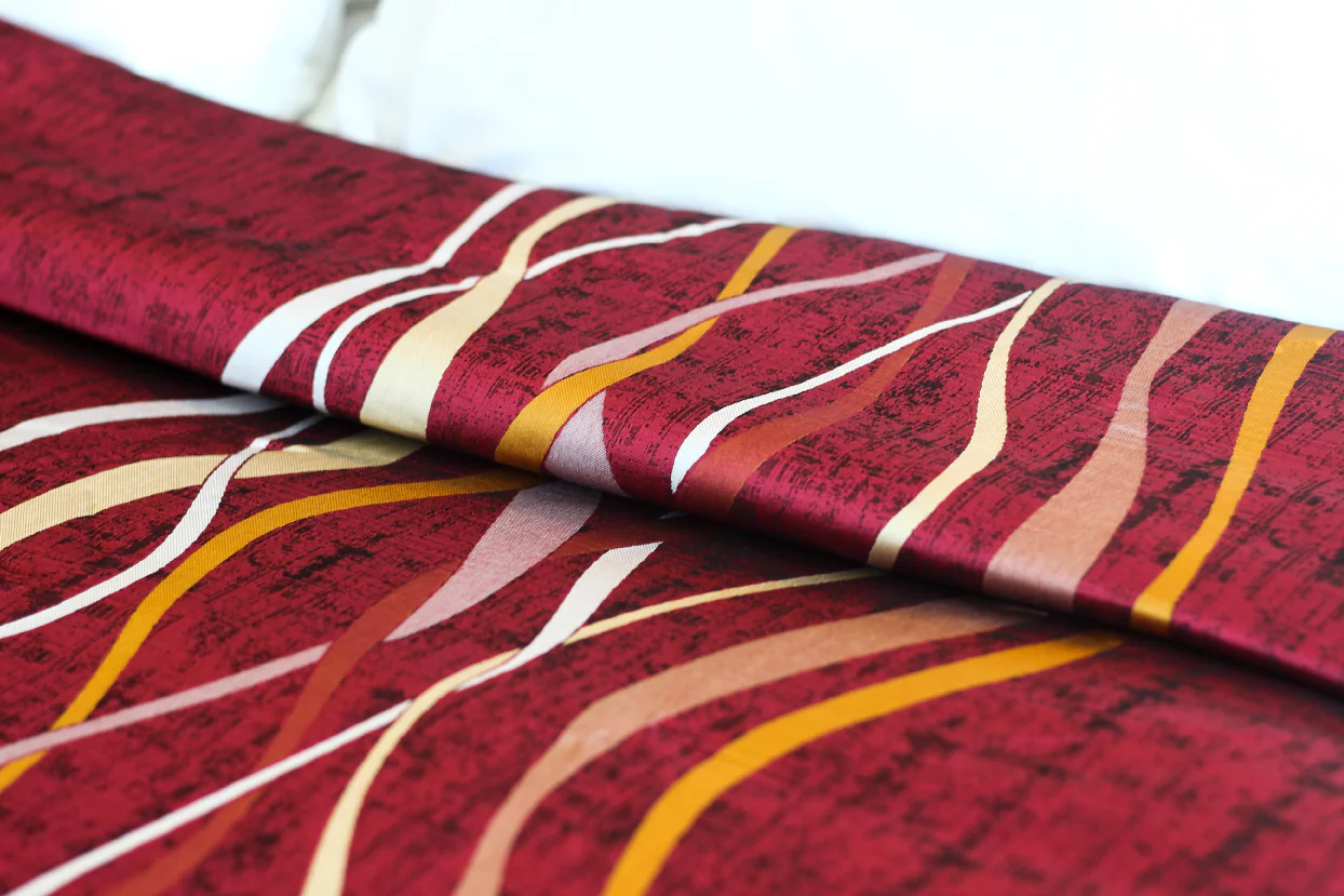 Decorative Ripple Top Sheet-Queen 96" x 115"-Cherry Red/Gold