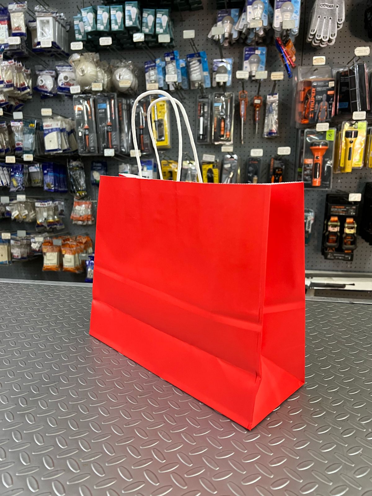 Bolsa Lisa Kraft con Agarradera Roja Ancha 12"x4.5"x10" M