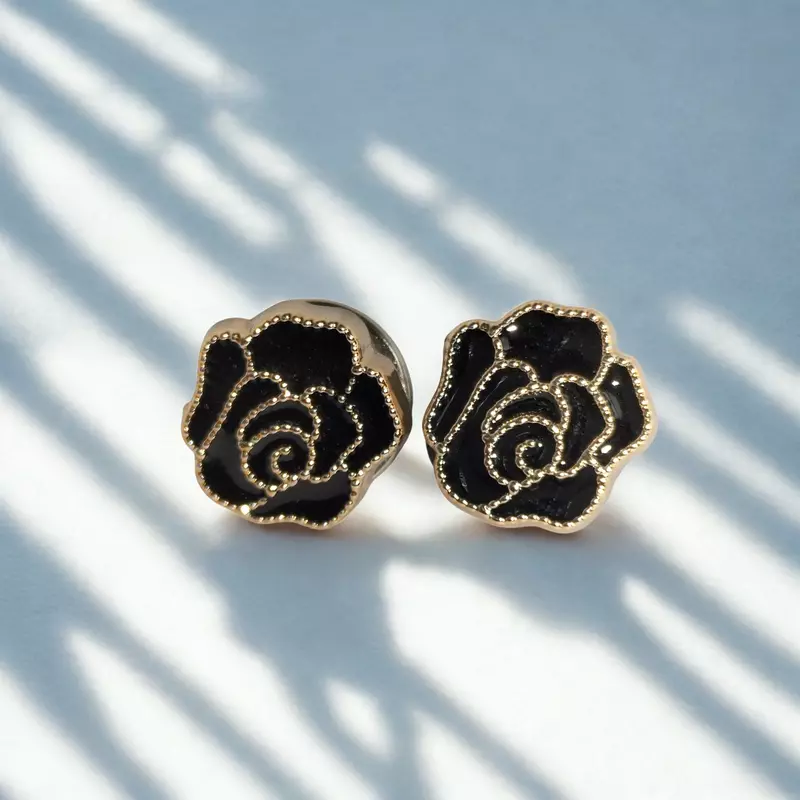 floral earrings