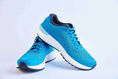 Running Shoes Running Shoes