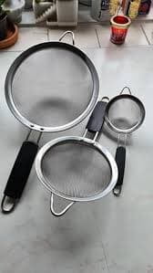 HIGH QUALITY 3IN1 STAINLESS STEEL SIEVE STRAINER WITH INSULATED HANDLE