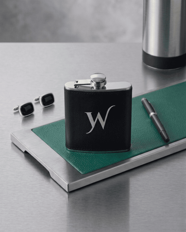 Saddle Collection Hip Flask (6oz)