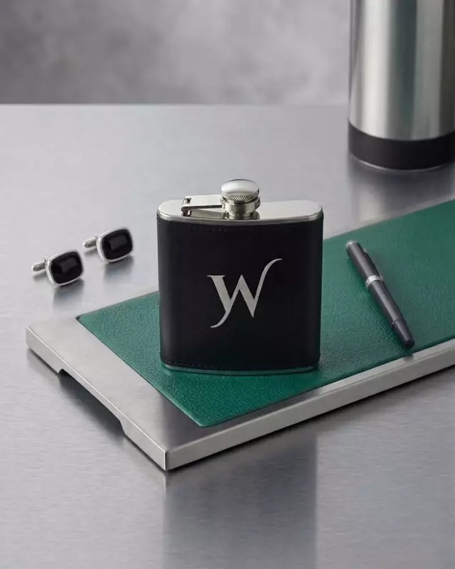 Saddle Collection Hip Flask (6oz)