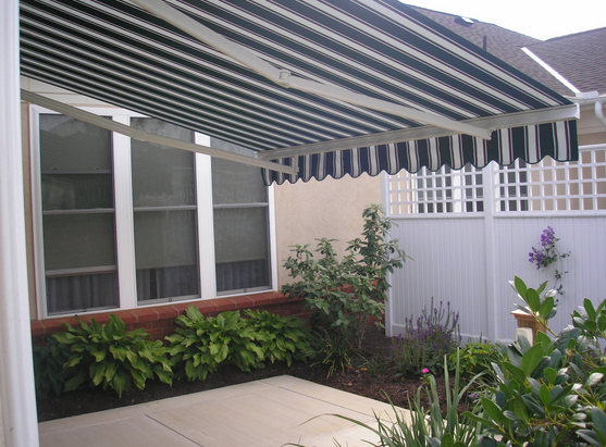 Retractable Awnings for Homes or Business