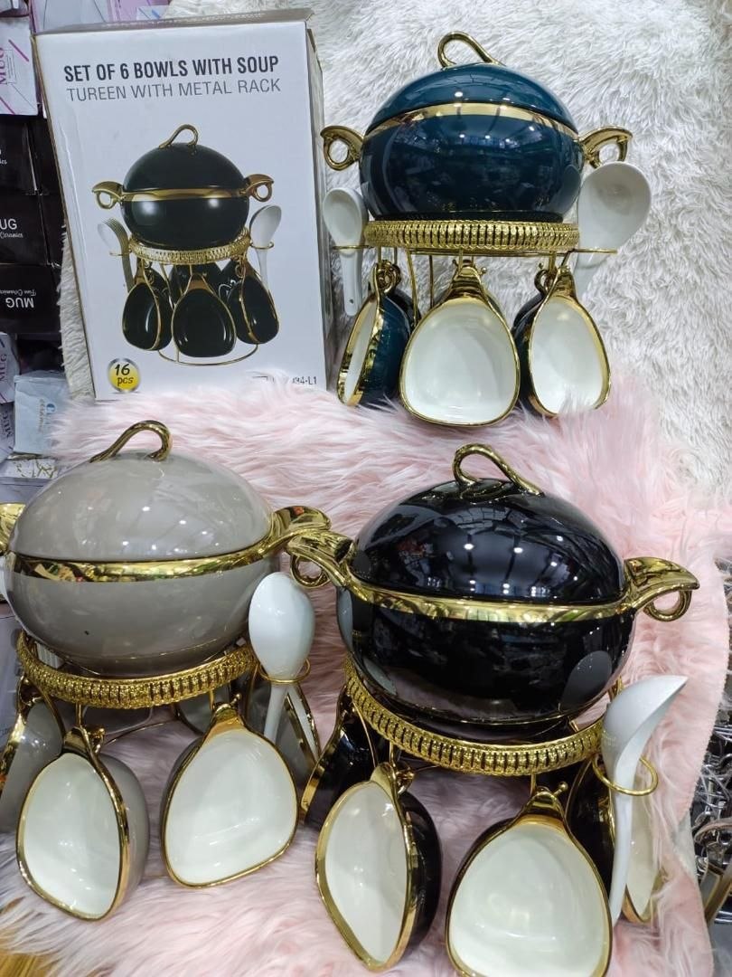 SET OF 6 BOWLS WITH SOUP TUREEN WITH GOLD PLATED STAND