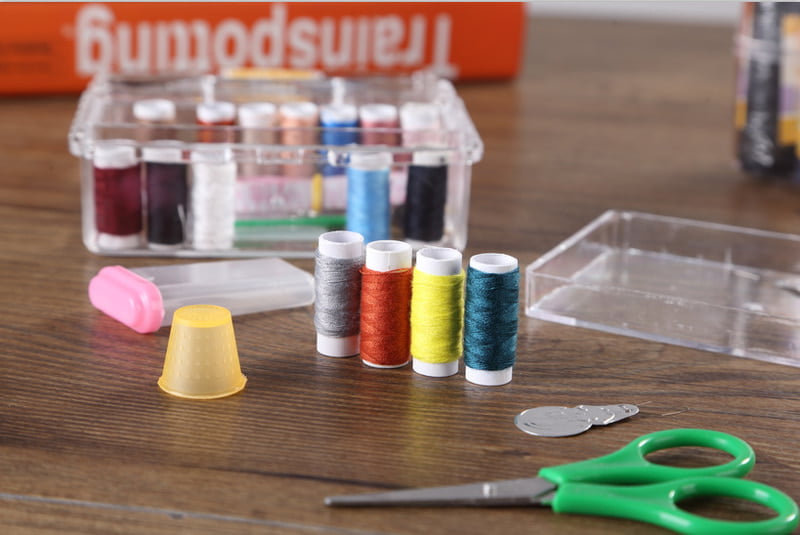 MINI SEWING BOX  SEWING KIT SEWING TOOLS