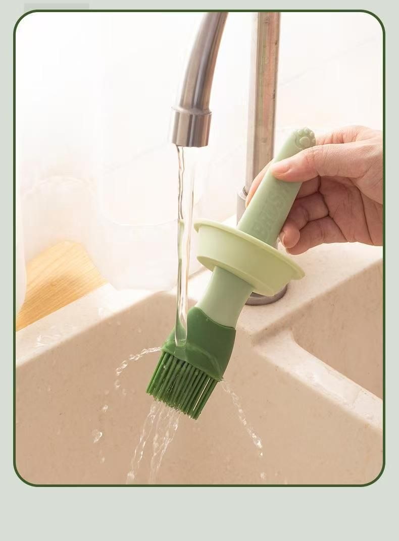 SILICONE OIL BRUSH WITH STORAGE Available