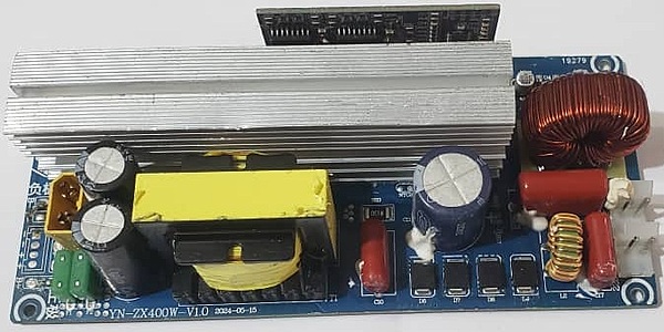 12VDC TO 220VAC 400W PURE-SINEWAVE INVERTER (USED)