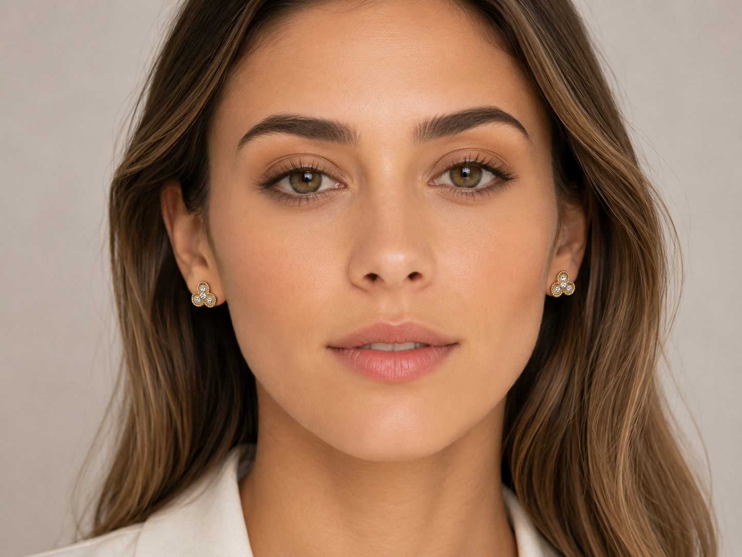 Aretes de oro 3 circulos con 4 diamantes