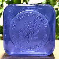 Savon à l'huile essentielle de Lavande Savon à l'huile essentielle de Lavande