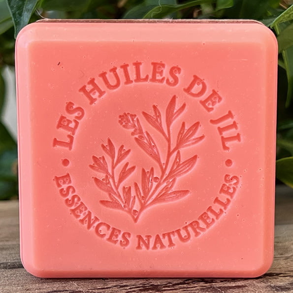Savon hydratant au Karité et huile essentielle d'Orange Savon hydratant au Karité et huile essentielle d'Orange