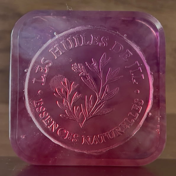 Savon marbré à l'huile essentielle de lavande Savon marbré à l'huile essentielle de lavande