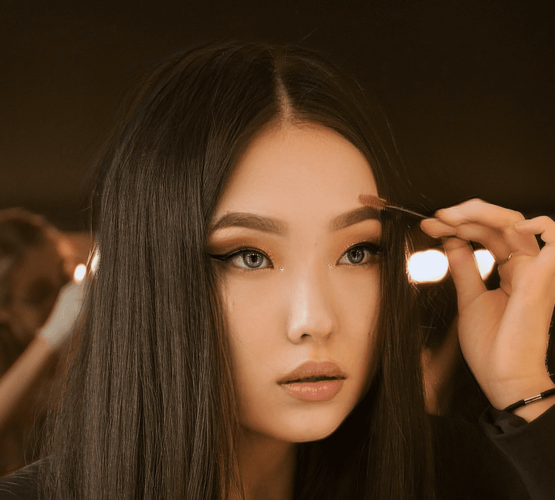 Eyebrow and Eyelash Tinting (30 min)