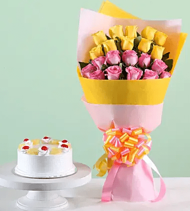 Lovely Roses Bouquet & Pineapple Cake Combo Lovely Roses Bouquet & Pineapple Cake Combo