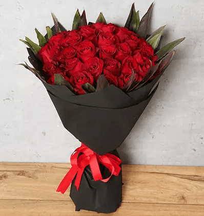 50 Red Roses Bouquet With Black Wrapping 50 Red Roses Bouquet With Black Wrapping