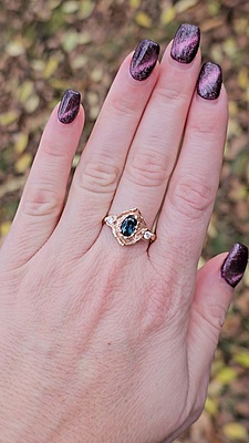 'Arwyn Green Sapphire & Diamond' Ring 'Arwyn Green Sapphire & Diamond' Ring