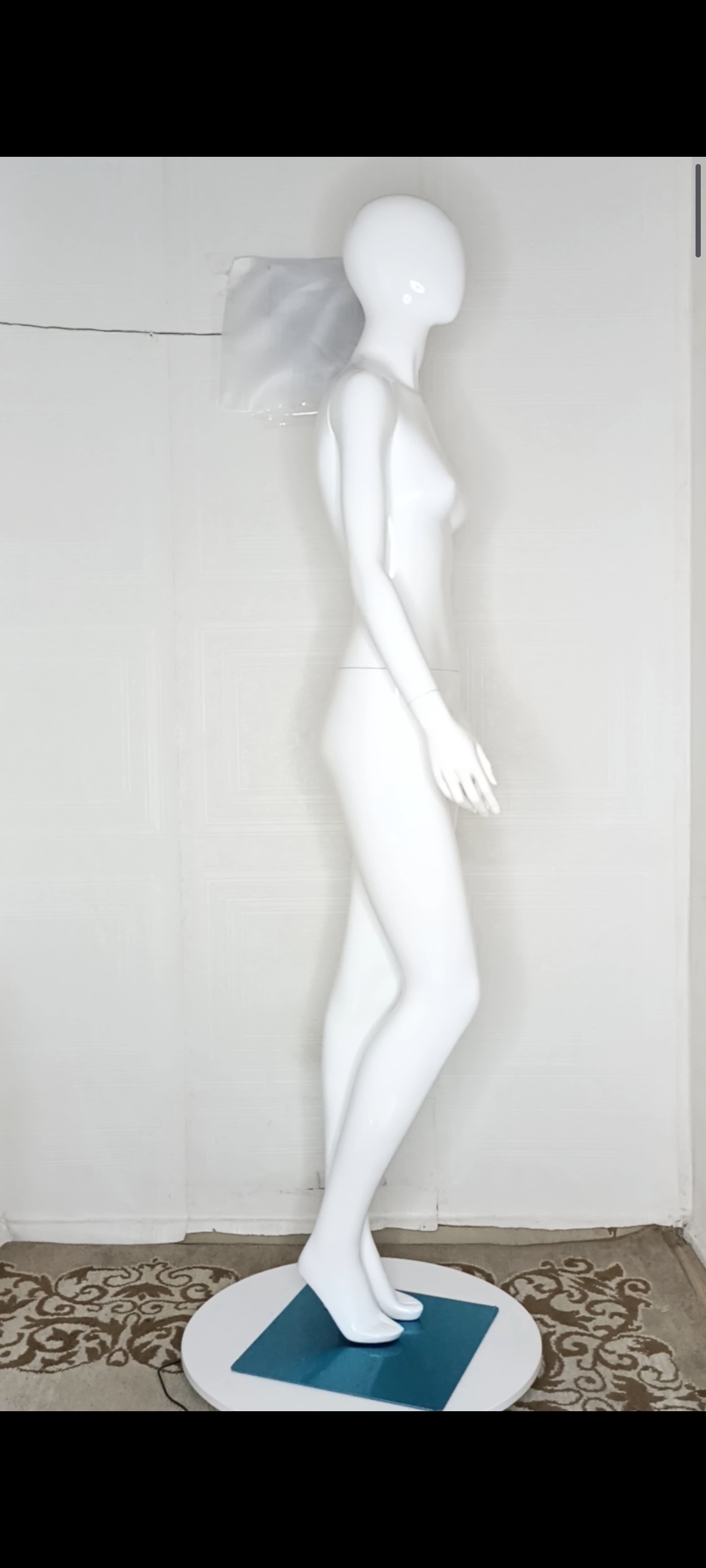 Tall Female Glossy White Fibreglass Mannequin Egghead Size 8 Straight hands Posture