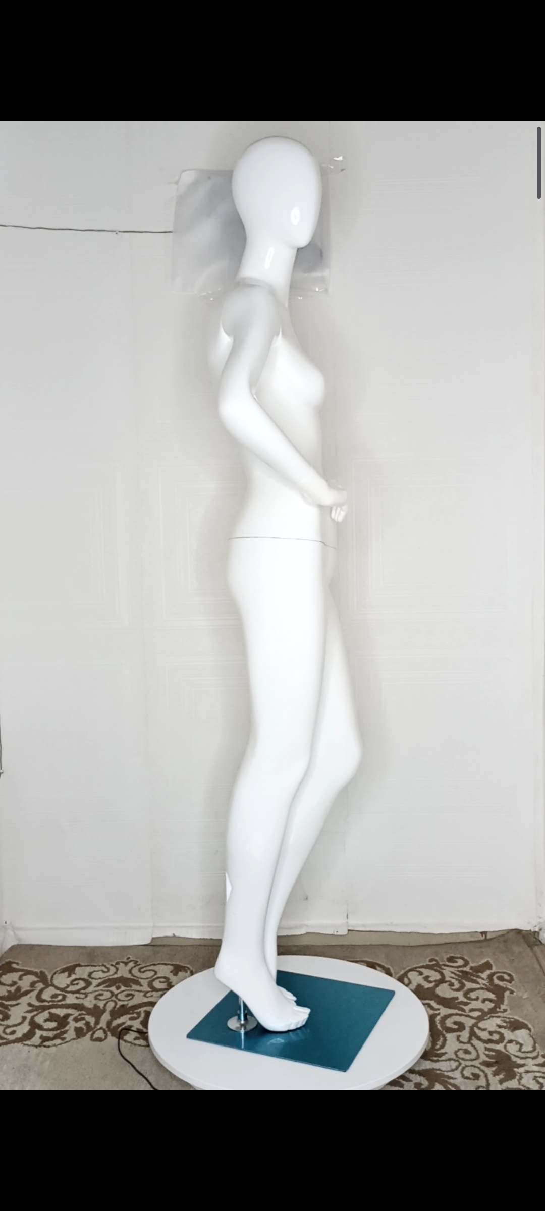 Female Size 8 Fibreglass Egghead Faceless Mannequin Hand on Waist Posture