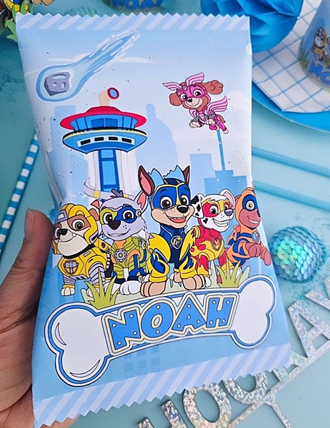 Kids Cartoon Theme Treat Bag (Paw-style illustration)