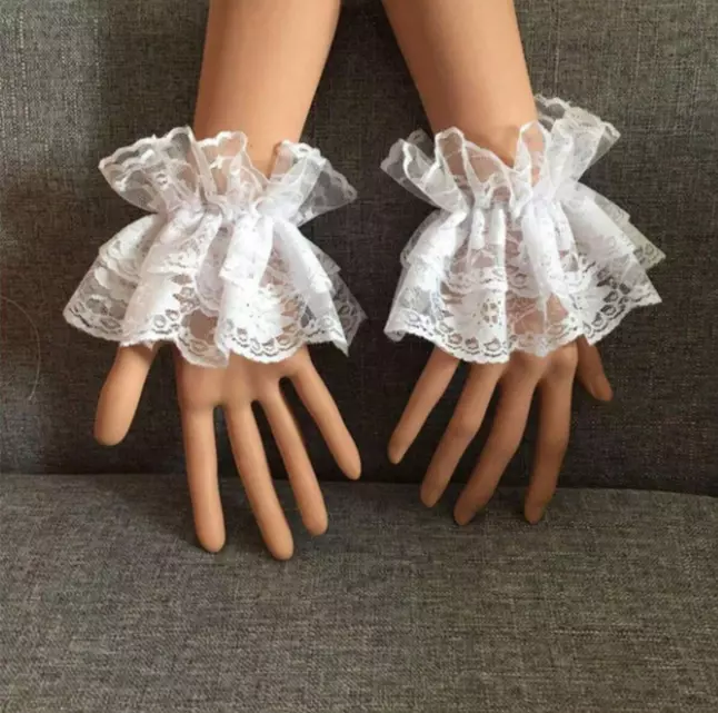 Short Lace Sleeve Cuffs