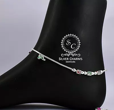 Silver Anklet for Unique Look Silver Anklet for Unique Look