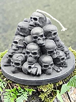 Skull Mountain Candle - Black, Unscented
