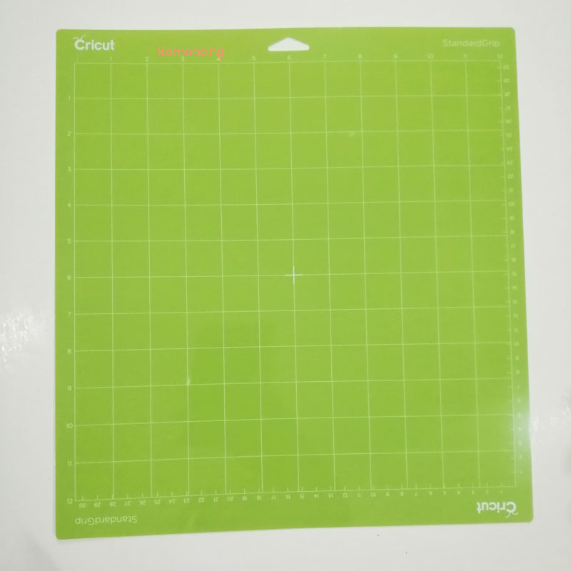 Cricut StandardGrip Machine Mat 12in x 12in