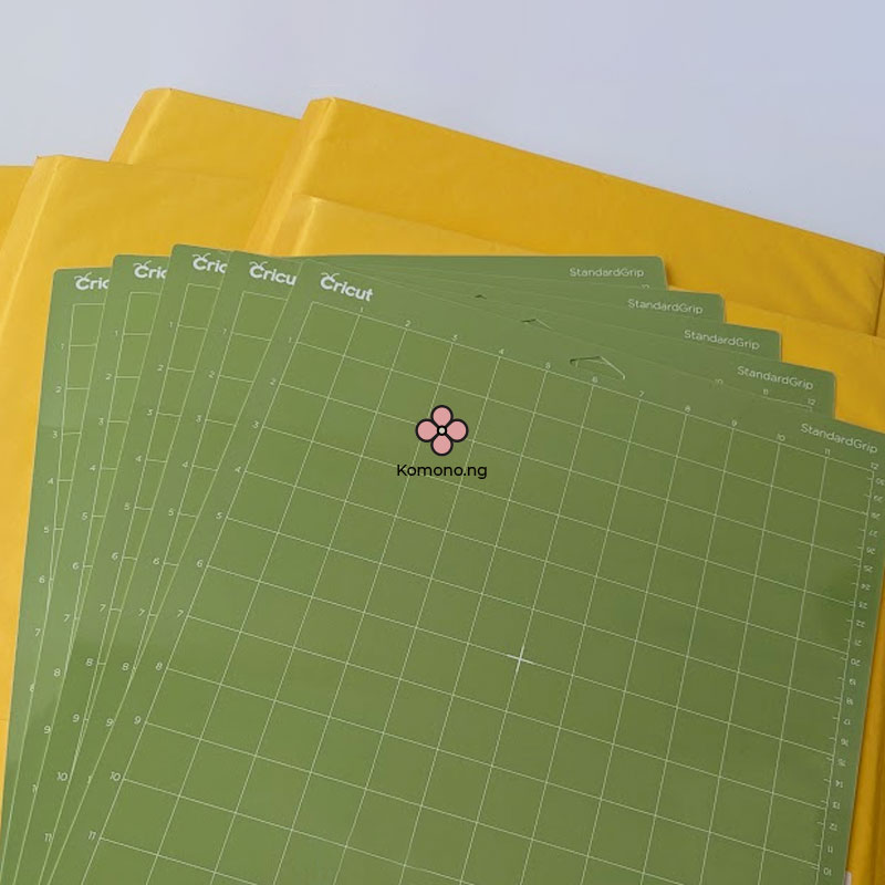 Cricut StandardGrip Machine Mat 12in x 12in