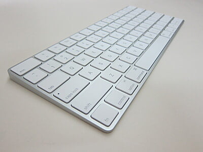 APPLE MAGIC KEYBOARD