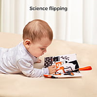 TUMAMA Black & White Shapes Book