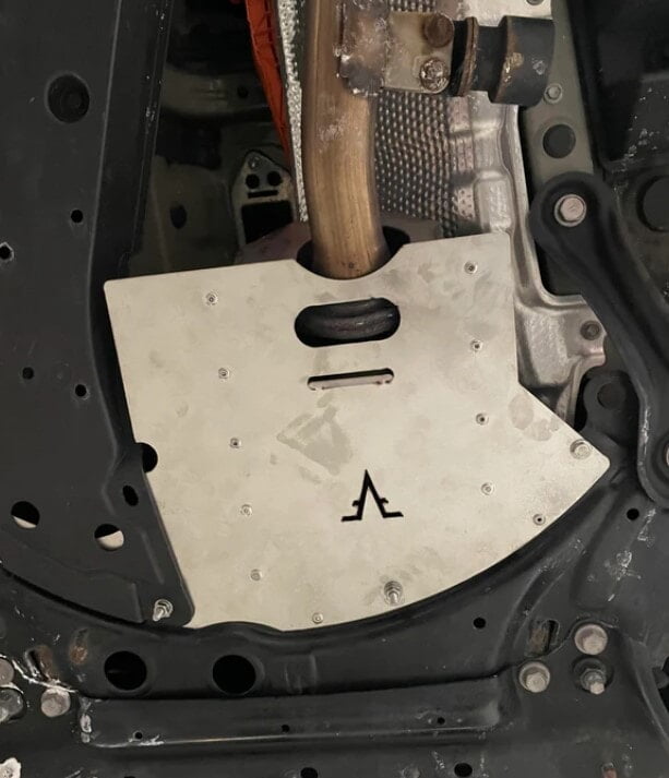 2016-2018 Toyota RAV4 Hybrid catalytic converter shield