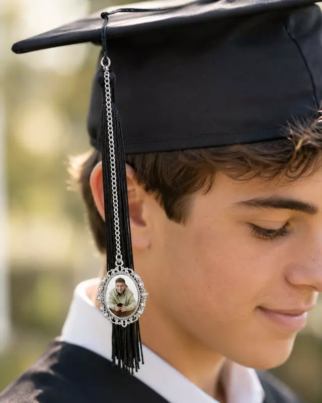 Tribute Collection Tassel Charm Set
