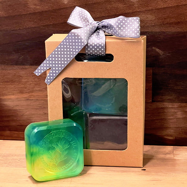 Le trio de savons aux huiles essentielles d'agrumes Le trio de savons aux huiles essentielles d'agrumes