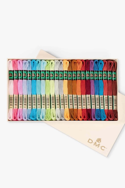 Scatola 24 Matassine Cotone Lanato DMC Nuovi Colori Scatola 24 Matassine Cotone Lanato DMC Nuovi Colori