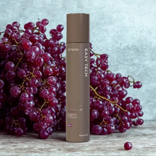 Extra Silver Shampoo Versum for brightening and neutralizing blonde or gray hair