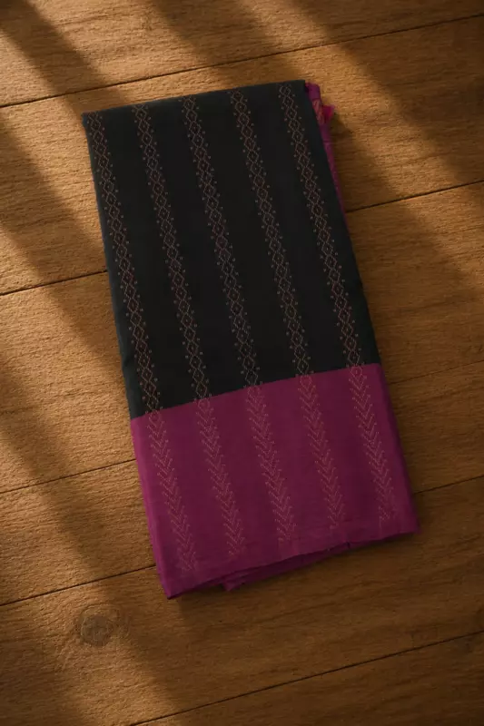 Arani soft silk black with pink