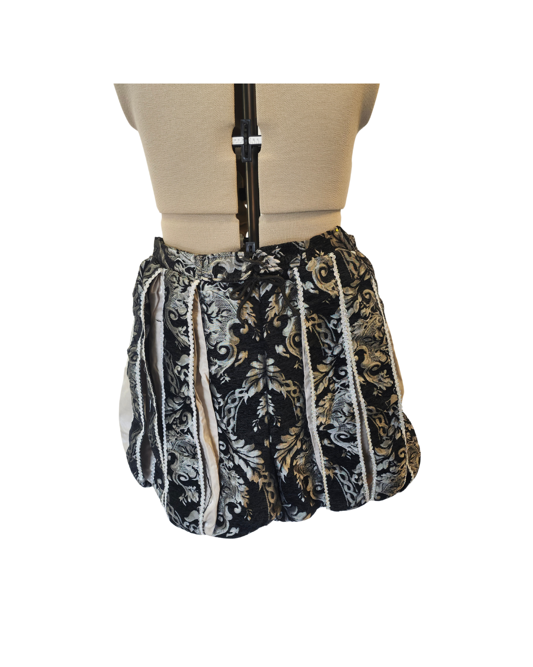 Silver Brocade Doublet Set Silver Brocade Doublet Set