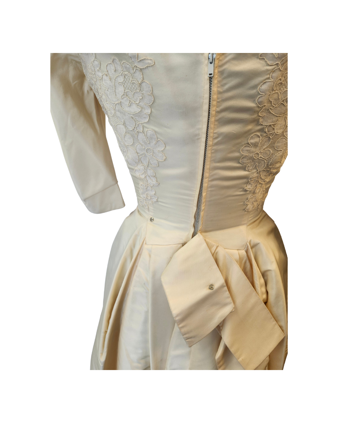 Vintage Cream Bridal Gown
