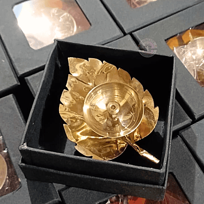 Golden Leaf Luxe Tealight Holder