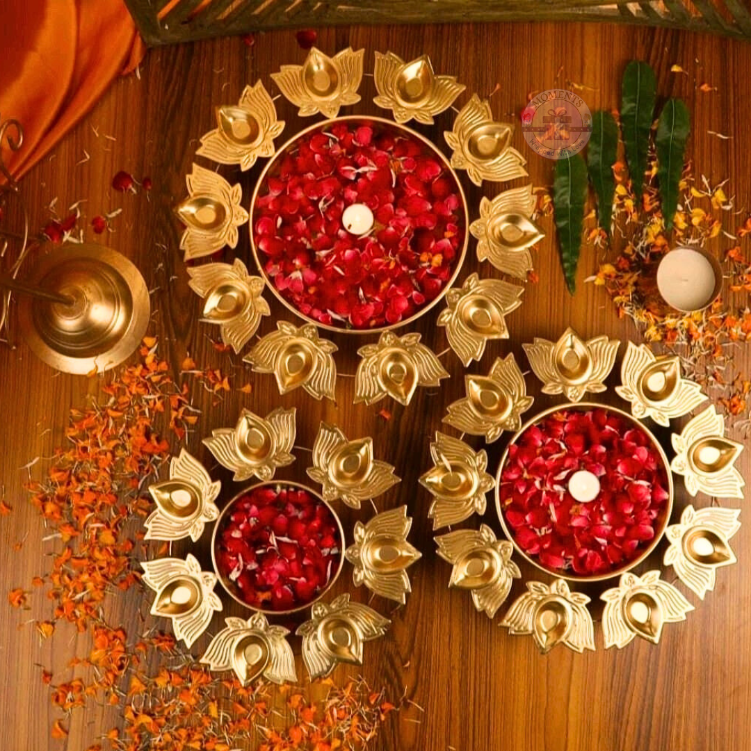 Golden Bloom Lotus Urli