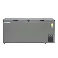 Front view of the white Voltas 421 Litres freezer, highlighting its sleek sunken handle.