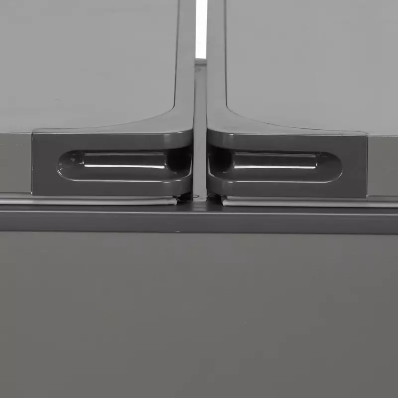 The durable, anti-corrosive body and UV-grade plastic top of the Voltas convertible freezer.