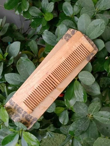 WOODEN COMB SMALL
