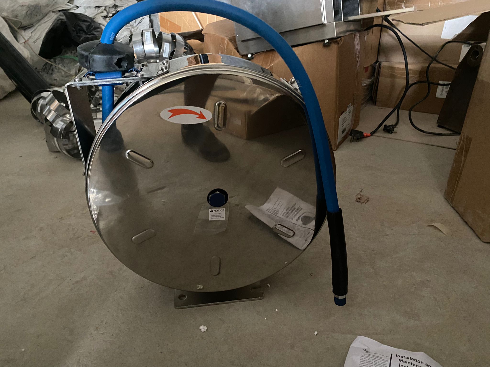 Used T&S BRASS BRONZE WORKS INC , Hose Reel,Enclosed,Stainless Steel,30'Hose,3/8"ID with Spray Valve